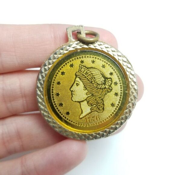 Vintage Gold Tone Faux Coin Pendant, Twenty D Liberty Charm, Retro Estate - Picture 1 of 6